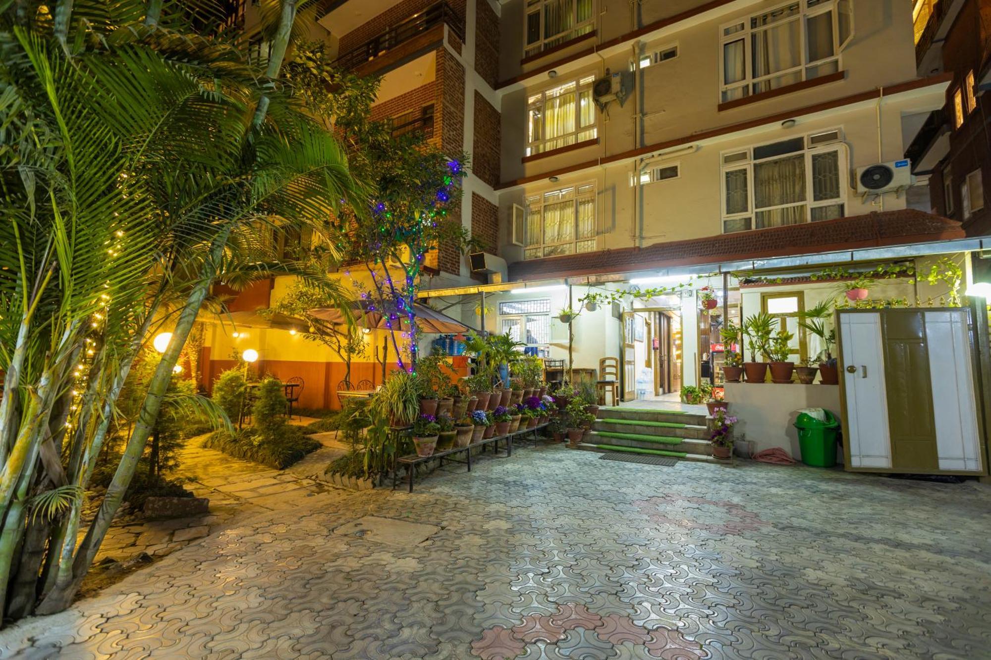 Hotel Sekai Kathmandu Exterior foto